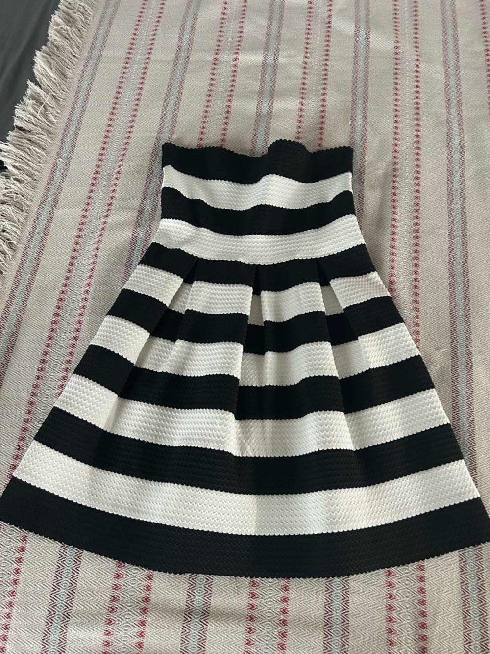 Doe & Rae Black and White Textured Ribbed Dress